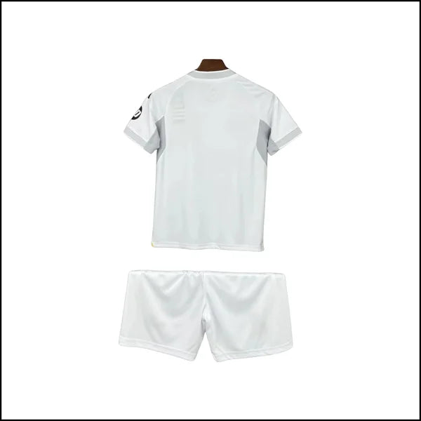 Real Madrid – Kit enfant domicile 25/26