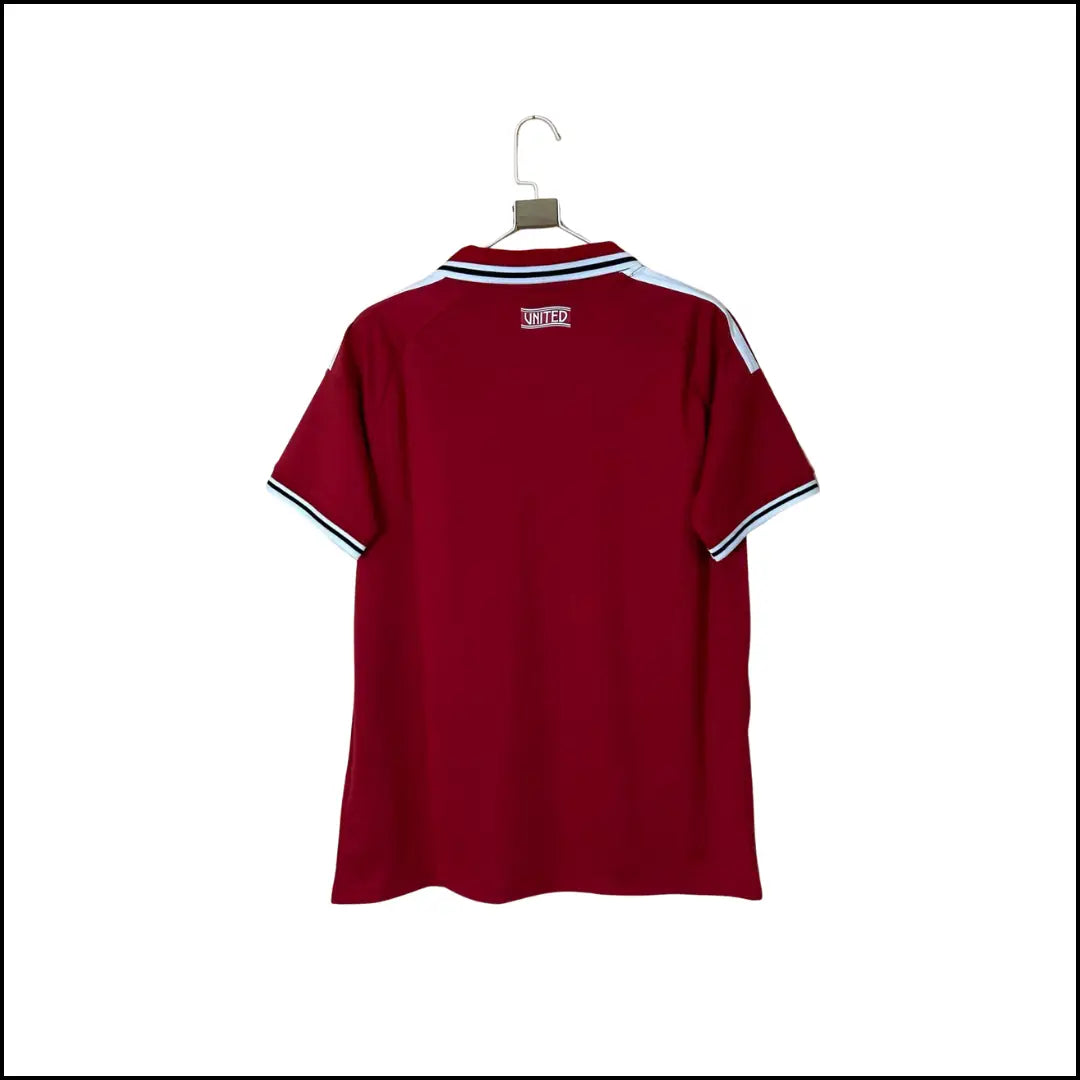 Manchester United – Maillot domicile 26/27